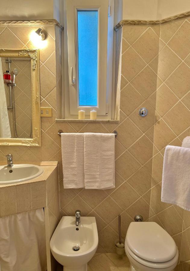Residenza Girasole Vatican Apartment